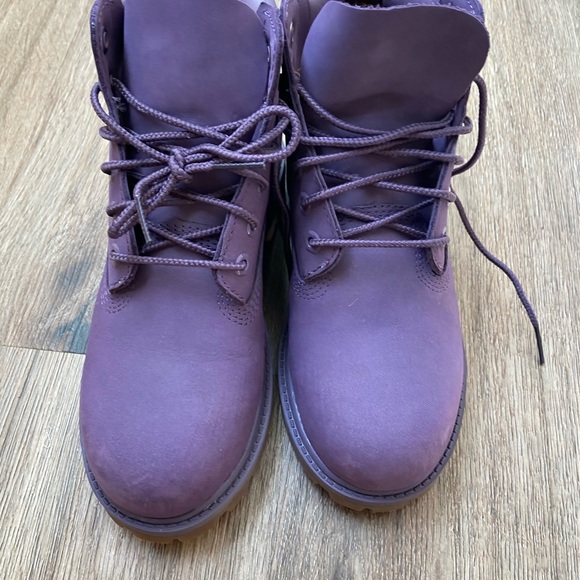 Sold Out Purple Timberland Boots 1.5 youth size . - Picture 8 of 9